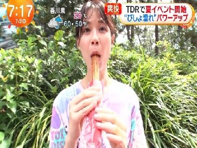 鈴木唯アナ　長いものを食べる！！